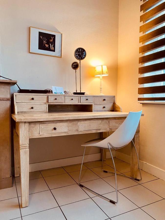 Fenetre Sur Le Standard De Liege Appartement Ougree Buitenkant foto