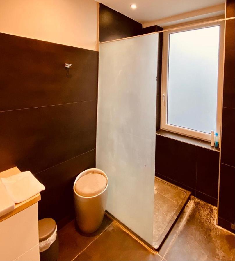 Fenetre Sur Le Standard De Liege Appartement Ougree Buitenkant foto